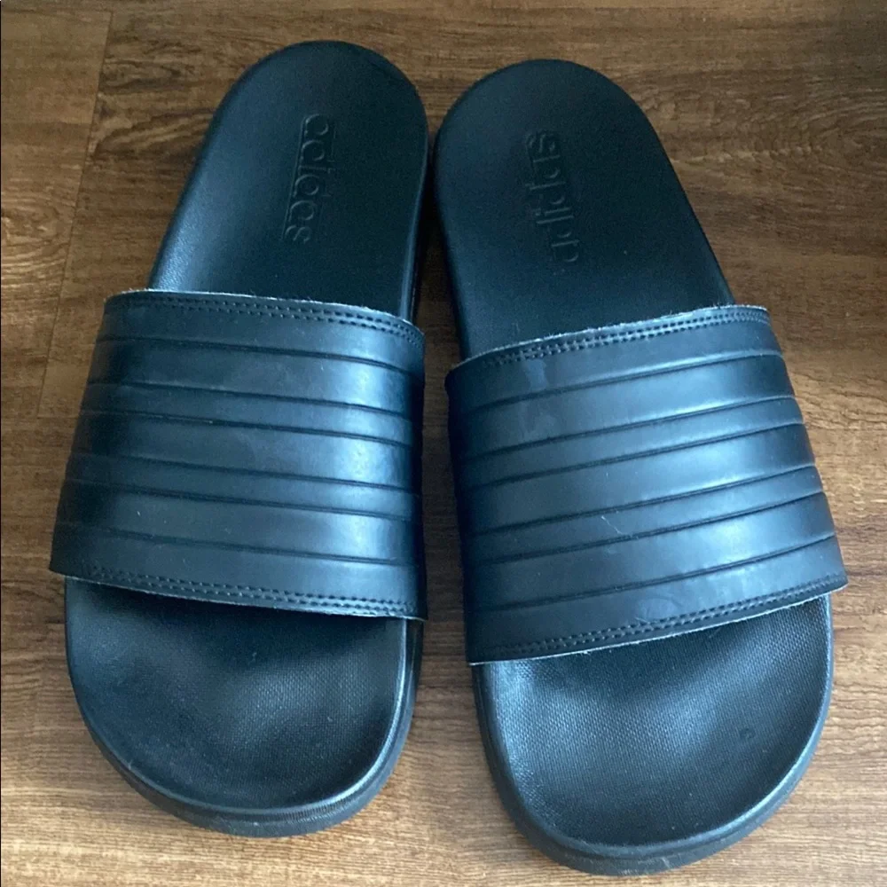 Adidas Men’s Black Adilette Slide Sandals size 8